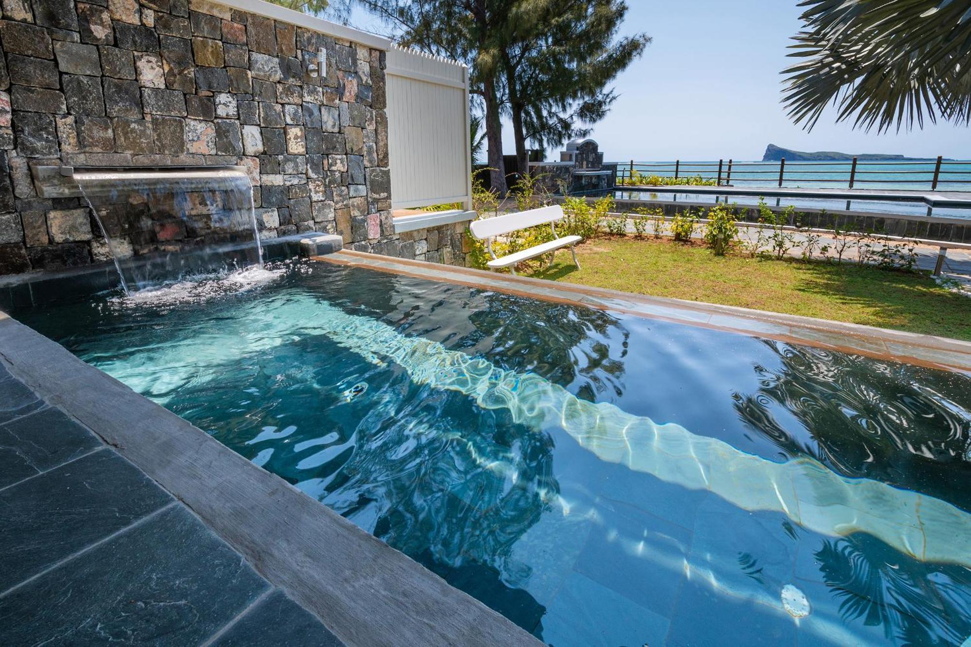 קאפ מאלורו Luxury Beachfront Duplex, Coin De Mire View / 3Bed מראה חיצוני תמונה